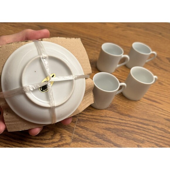 VINTAGE BENJAMIN & MEDWIN 8 PIECE‎ WHITE DEMITASSE ESPRESSO SET 4 CUPS/4 SAUCERS - Picture 6 of 7